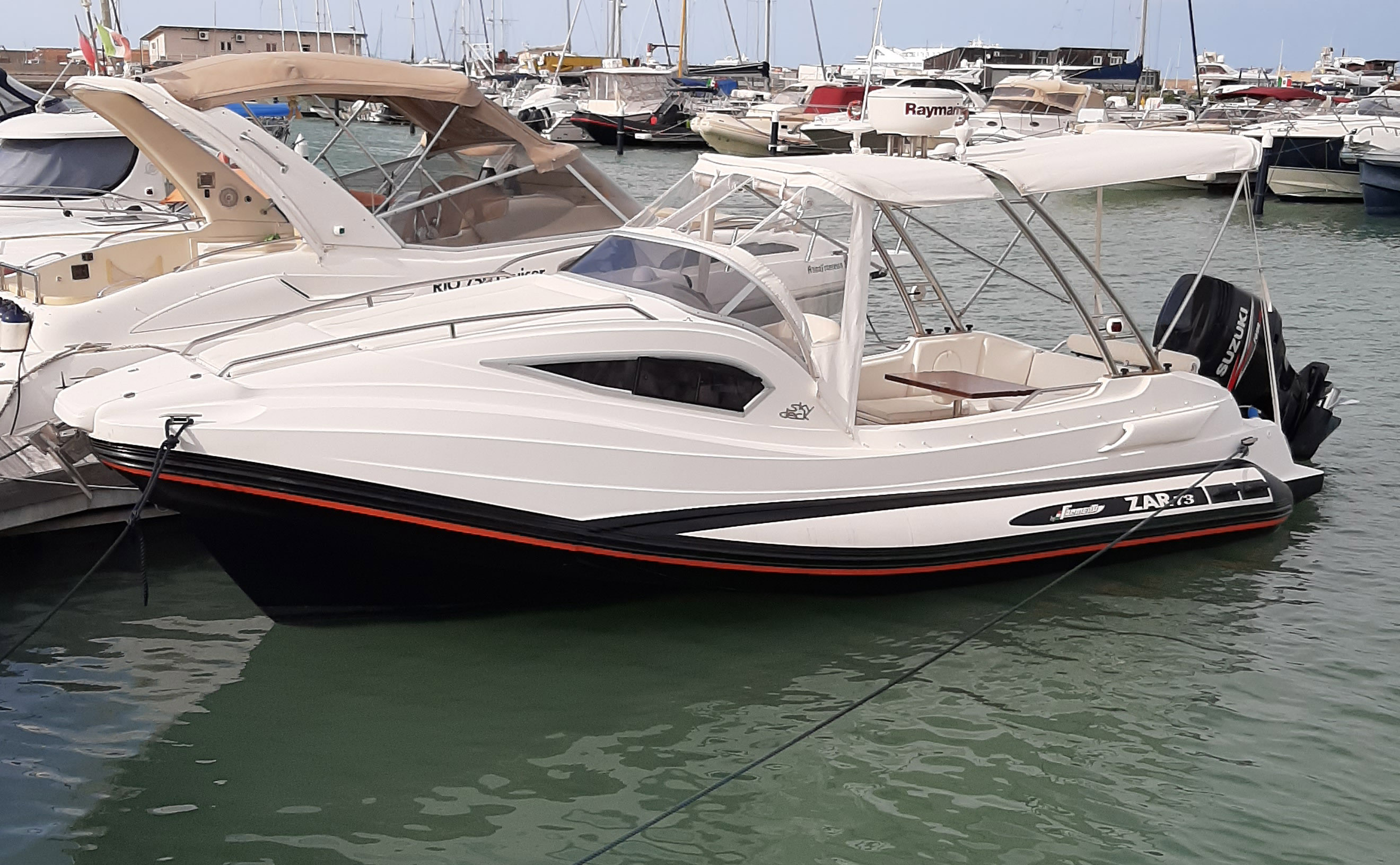<<< VENDUTO >>>> Zar 73 Skydeck + Suzuki 250/300 <br><a href=dettaglio.aspx?Id=199 >VAI ALLA SCHEDA</a>